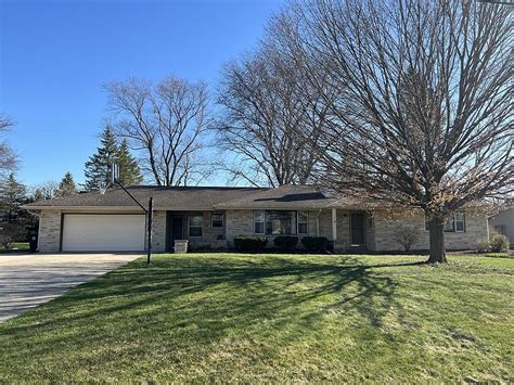 N74w16055 Stonewood Drive, Menomonee Falls WI, is a Single Family home that contains 3561 sq ft and was built in 2001. . Zillow menomonee falls